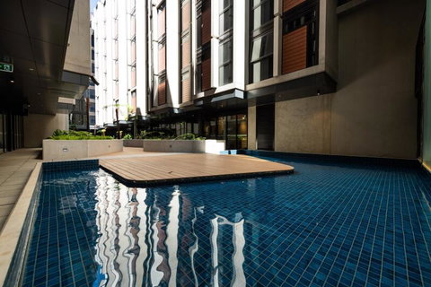 Midnight Apartments Accommodate Canberra - Darwin Tourism 3