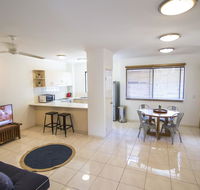 Minnie St 2 Bedroom / 2 Bathroom Apartment - Darwin Tourism