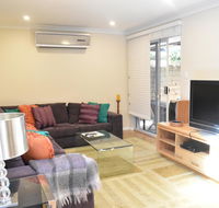 Modern 2 Bedroom Unit Close to CBD - Darwin Tourism