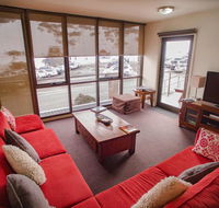 Mountain View Chalet at Heidi's - Darwin Tourism