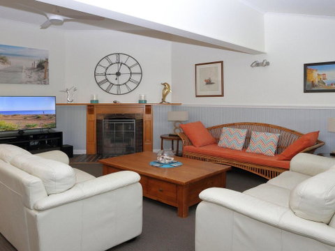 Myall Riverfront Home - Darwin Tourism 1