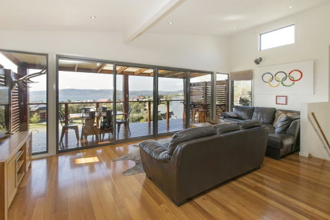 Ned Kelly's Retreat - Sophisticated Style With Modern Convenience And Magical Outlook - Darwin Tourism 0