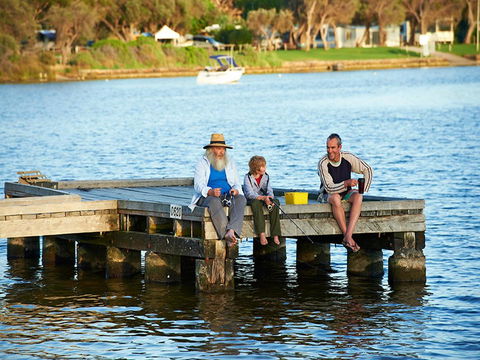 Augusta Escape Holiday Units - Darwin Tourism 42