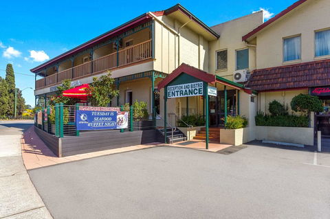 Quality Hotel Bayswater - Darwin Tourism 0