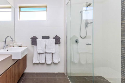 Quality Hotel Bayswater - Darwin Tourism 26