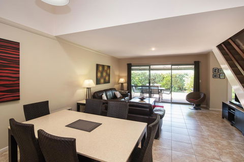 Bayshore Beachside Resort - Darwin Tourism 18