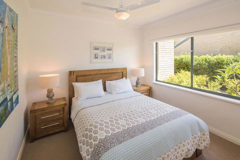 Bayshore Beachside Resort - Darwin Tourism 9