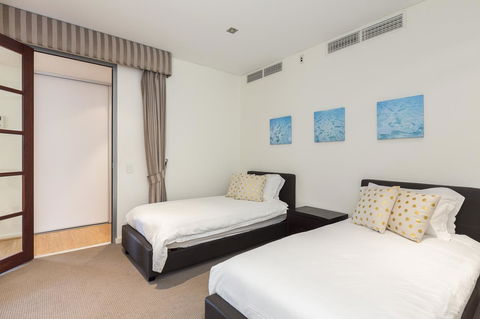 Gallery Serviced Apartments - Darwin Tourism 9