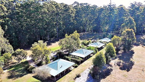 Treenbrook Cottages - Darwin Tourism 2