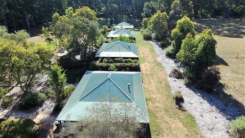 Treenbrook Cottages - Darwin Tourism 0