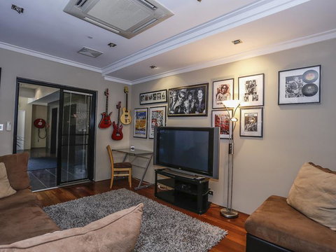 New York On King - Darwin Tourism 15