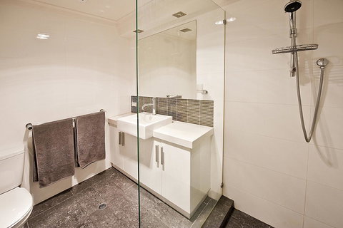 New York On King - Darwin Tourism 34