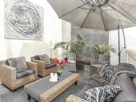 New York On King - Darwin Tourism 17