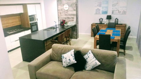 Mandurah Beach Front Apartment - Darwin Tourism 17