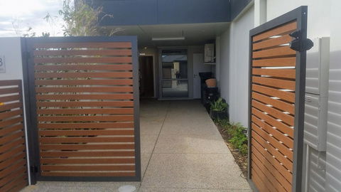 Mandurah Beach Front Apartment - Darwin Tourism 19