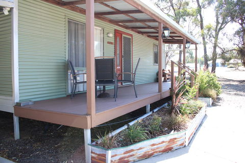 Kendenup Cottages And Lodge - Darwin Tourism 28