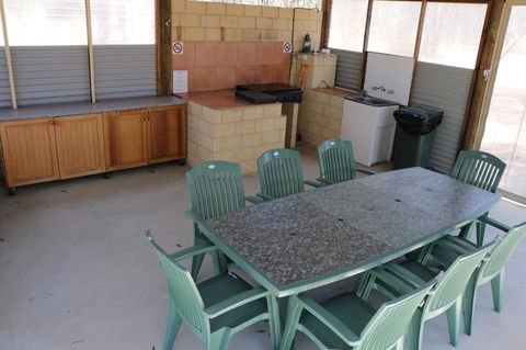 Kendenup Cottages And Lodge - Darwin Tourism 21