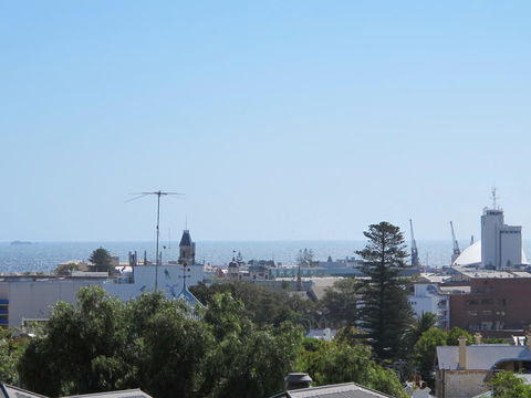 Studio 305 - Darwin Tourism 11