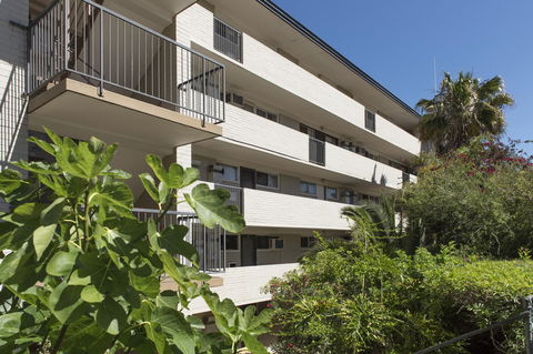Studio 305 - Darwin Tourism 9