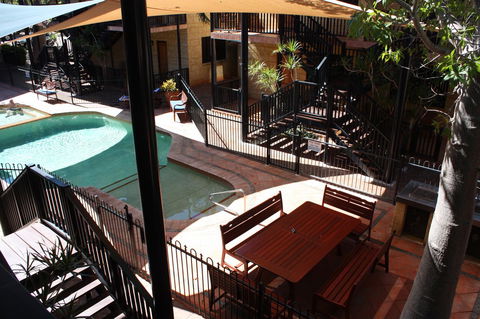 Apartments At Blue Seas Resort - Darwin Tourism 12