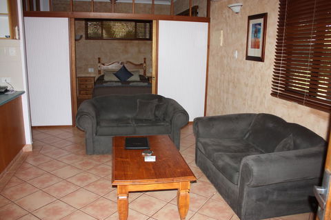 Apartments At Blue Seas Resort - Darwin Tourism 5