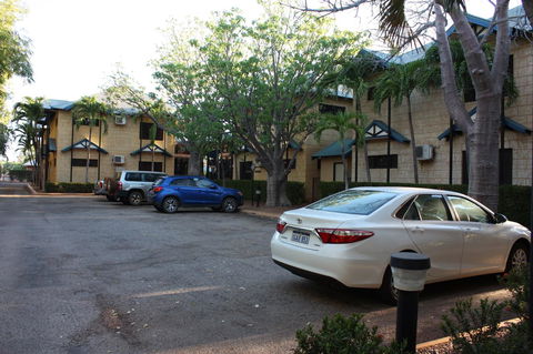 Apartments At Blue Seas Resort - Darwin Tourism 17