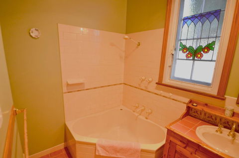 RoseMoore Bed & Breakfast - Darwin Tourism 13