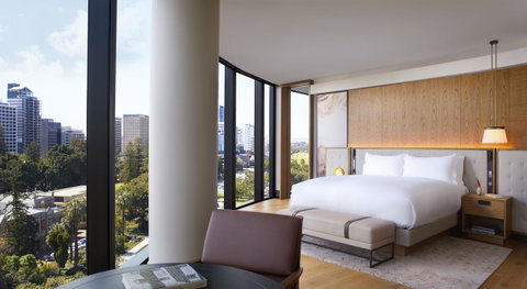 The Ritz-Carlton, Perth - Darwin Tourism 7