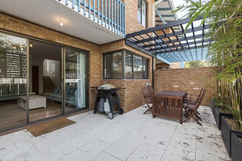 Cottesloe Sea Salt Abode - Executive Escapes - Darwin Tourism 10