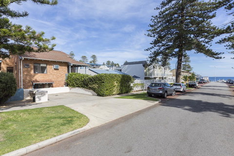 Cottesloe Sea Salt Abode - Executive Escapes - Darwin Tourism 15