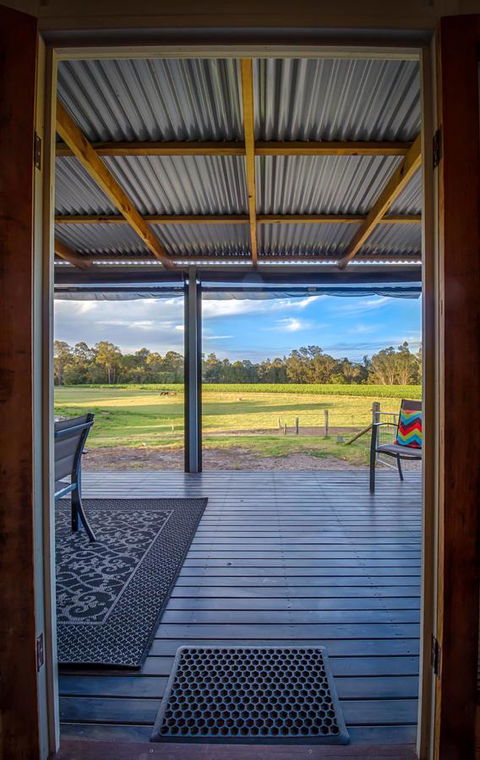 Windfall Estate Vineyard Cottage - Darwin Tourism 3