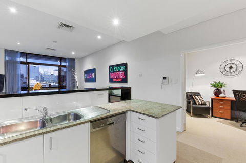 The Executive Penthouse - Darwin Tourism 14