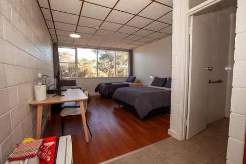 EUCLA MOTOR HOTEL - Darwin Tourism 4