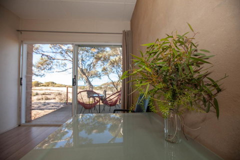 EUCLA MOTOR HOTEL - Darwin Tourism 12