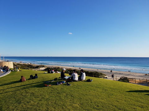 Scarborough - Oceanview 2 Bed, 2 Bathroom Apartment - Darwin Tourism 2