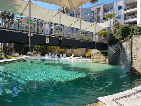 Scarborough - Oceanview 2 Bed, 2 Bathroom Apartment - Darwin Tourism 9