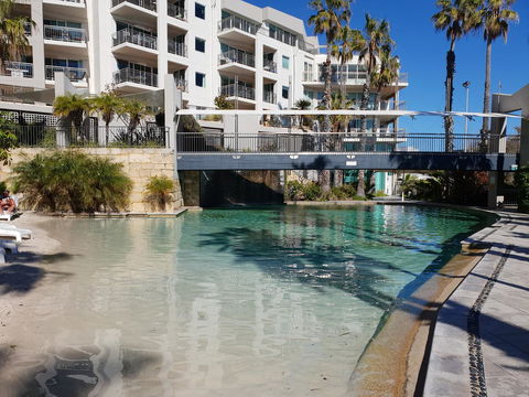 Scarborough - Oceanview 2 Bed, 2 Bathroom Apartment - Darwin Tourism 8