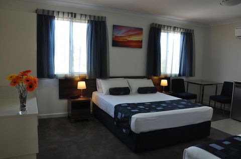 Pinnacles Edge Resort - Darwin Tourism 10