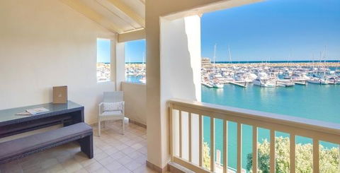 The Marina Hotel - Mindarie - Darwin Tourism 9
