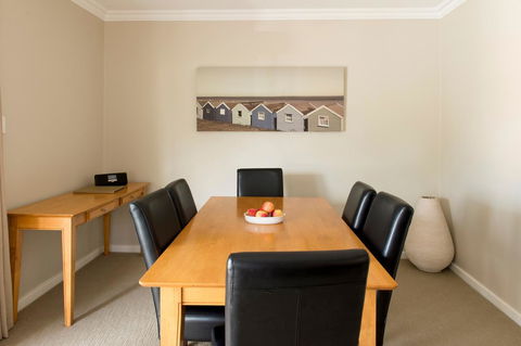 The Marina Hotel - Mindarie - Darwin Tourism 25