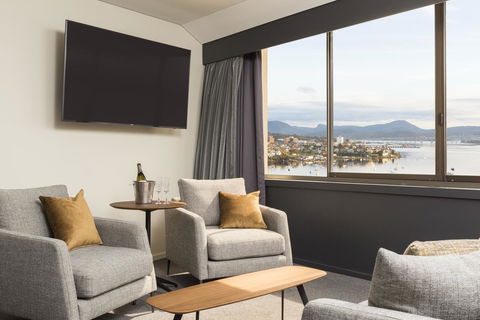 Wrest Point - Darwin Tourism 5