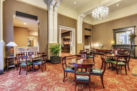 Hadley\'s Orient Hotel - Darwin Tourism 10