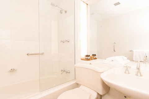 Hadley\'s Orient Hotel - Darwin Tourism 39