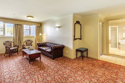 Hadley\'s Orient Hotel - Darwin Tourism 16