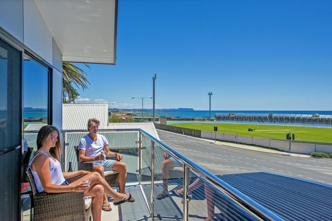 Burnie By The Bay Apartments - Darwin Tourism 8