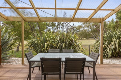 170 Hazards View Drive - Unit 2 - Darwin Tourism 11