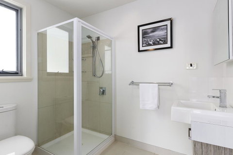 170 Hazards View Drive - Unit 2 - Darwin Tourism 9