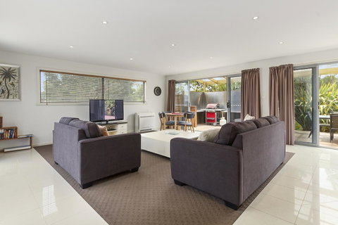 170 Hazards View Drive - Unit 2 - Darwin Tourism 3