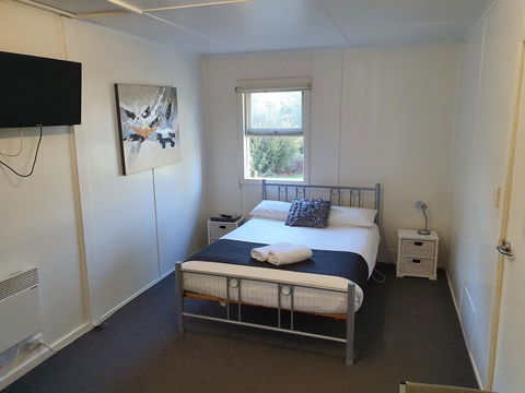 Seven Mile Beach Cabin And Caravan Park - Darwin Tourism 20