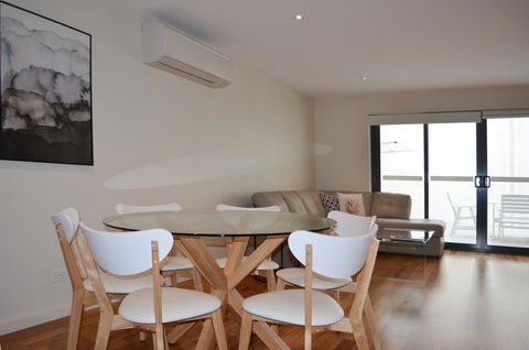 Kangaroo Bay Apartments - Darwin Tourism 9